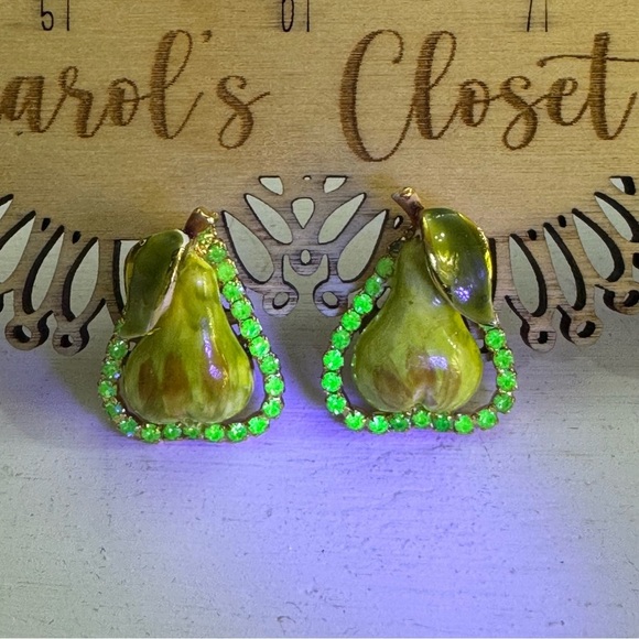 Gorgeous Vintage Vendome Uranium Crystal Rhinestones Clip On Pear Earrings - Picture 2 of 11